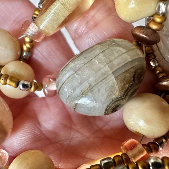 Agate beaded necklace - Picture 9 of 12